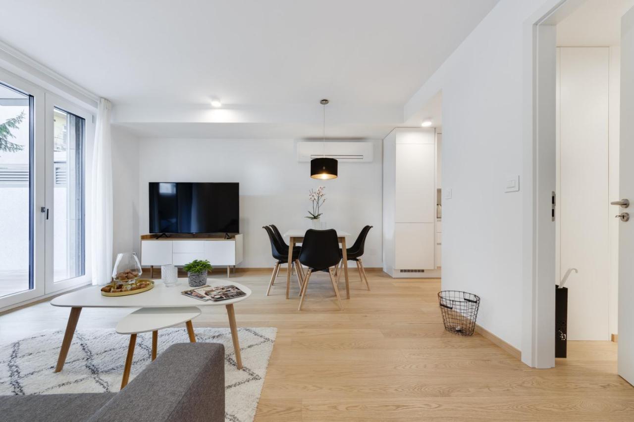Central Apartment With Private Garage Ljubljana Luaran gambar